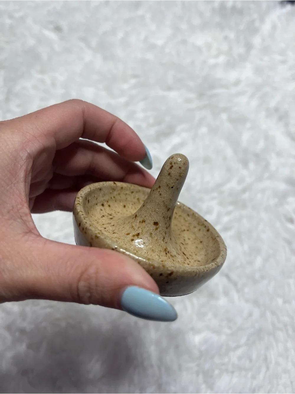 Speckled Ceramic Ring Holder in Beige